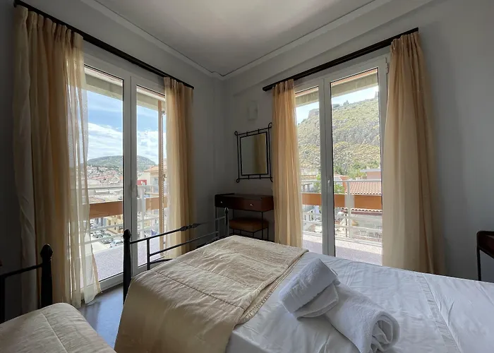 Otel Nafplia Anabolu